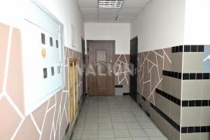комерційна за адресою Яблунева вул., 8