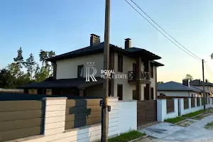 будинок за адресою вул. Володимира Правика