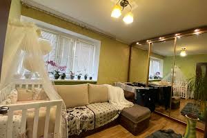 квартира за адресою Радісна вул., 21