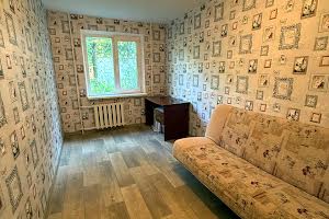 квартира по адресу Генерала Петрова ул., 76