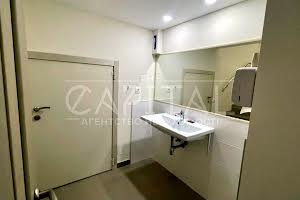 комерційна за адресою Печенізька вул., 1Б