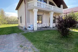 дом по адресу молодіжна