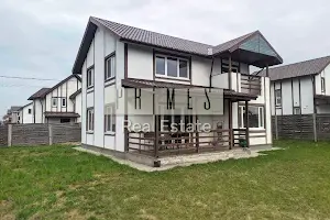 дом по адресу Центральна вул.