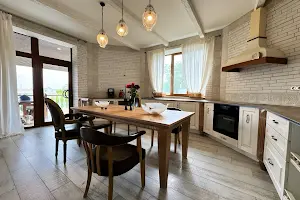 будинок за адресою Днепрова, 31Б