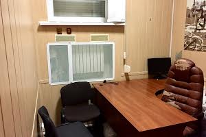 комерційна за адресою Степана Тельги, 65