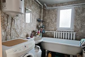 будинок за адресою Зв'язківців