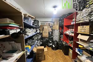 комерційна за адресою Володимирська вул., 1