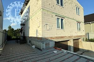 будинок за адресою с. Крюківщина, Лобановського, 4