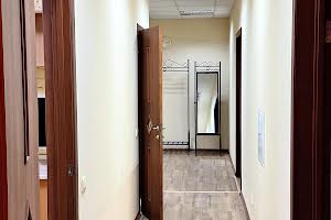 коммерческая по адресу Голосеевская ул., 13