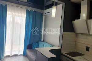 квартира за адресою Добровольців вул., 4