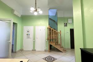 комерційна за адресою Туган Барановського, 16