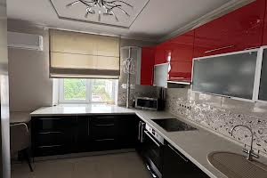 квартира за адресою Космонавтів просп., 79