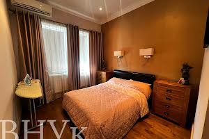 квартира за адресою Петлюри, 34