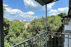 квартира за адресою Євгена Танцюри вул., 5а