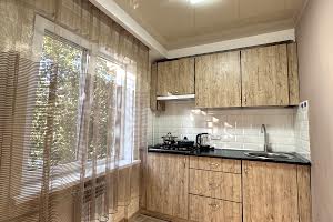 квартира за адресою Українська вул., 32