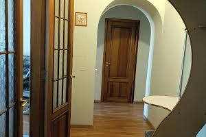 квартира за адресою Титова, 27