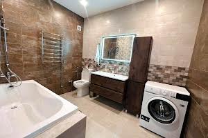 квартира за адресою Високовольтна вул., 5А