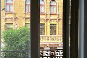квартира за адресою Михайла Грушевського вул., 8