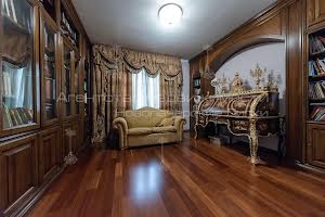 будинок за адресою Ломаківська вул. (Мічуріна)