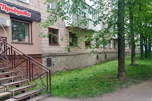коммерческая по адресу вул.безручка, 14