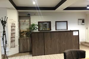 комерційна за адресою Леся Курбаса вул., 2