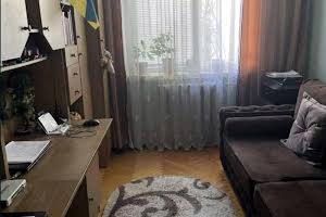квартира за адресою Кирила Трильовського вул., 1