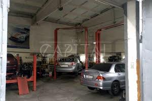 комерційна за адресою Велика Окружна вул., 2