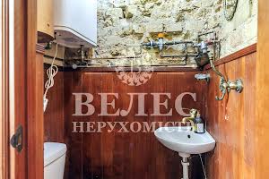 коммерческая по адресу Межигорская ул., 24