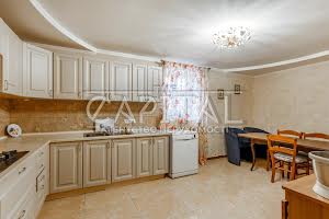 будинок за адресою с. Гатне, Грушевського вул., 22