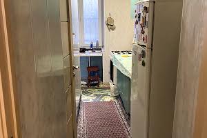 квартира за адресою Рене Декарта вул., 5