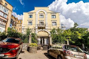 коммерческая по адресу Саксаганского ул., 67