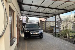 будинок за адресою Мостобудівельників вул., 1Б