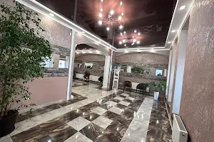 комерційна за адресою Проскурівська вул., 1