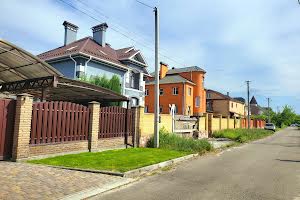 будинок за адресою Квітнева вул.