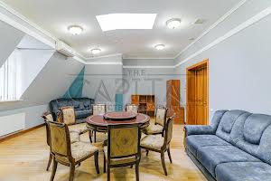комерційна за адресою Липська вул., 10