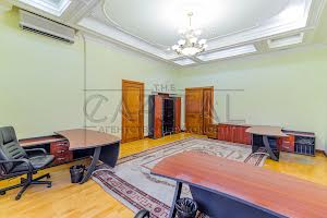 комерційна за адресою Липська вул., 10