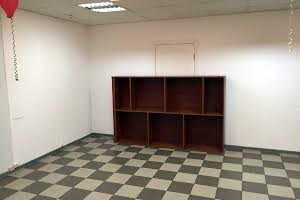 комерційна за адресою Ніжинська вул., 71