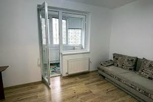 квартира за адресою Василя Симоненка вул., 39