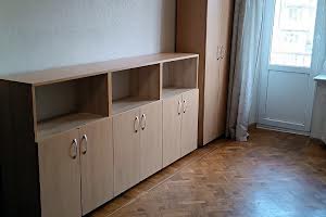 квартира за адресою Космонавтів вул., 10