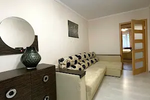 квартира за адресою Героїв просп., 9