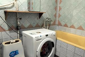 квартира за адресою Заводська вул., 61