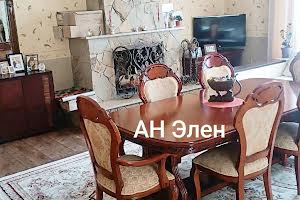 дом по адресу Хмельницкого ул.