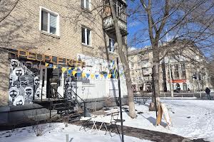 комерційна за адресою Будівельників вул., 31/13