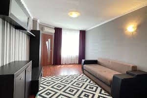 квартира за адресою Гетьмана Петра Дорошенка вул., 28в