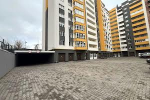 квартира за адресою Степана Бандери вул., 32/1
