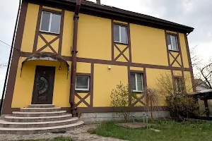дом по адресу Київська