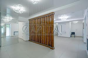 комерційна за адресою Лаврська вул. (Січневого Повстання), 4