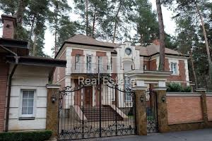 будинок за адресою с. Романків, Лісова вул.