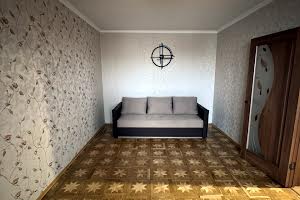 квартира за адресою Захисників України вул., 8