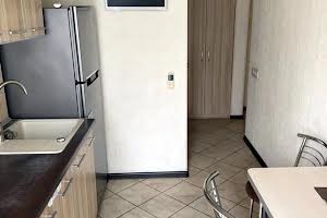 квартира за адресою Героїв просп., 12